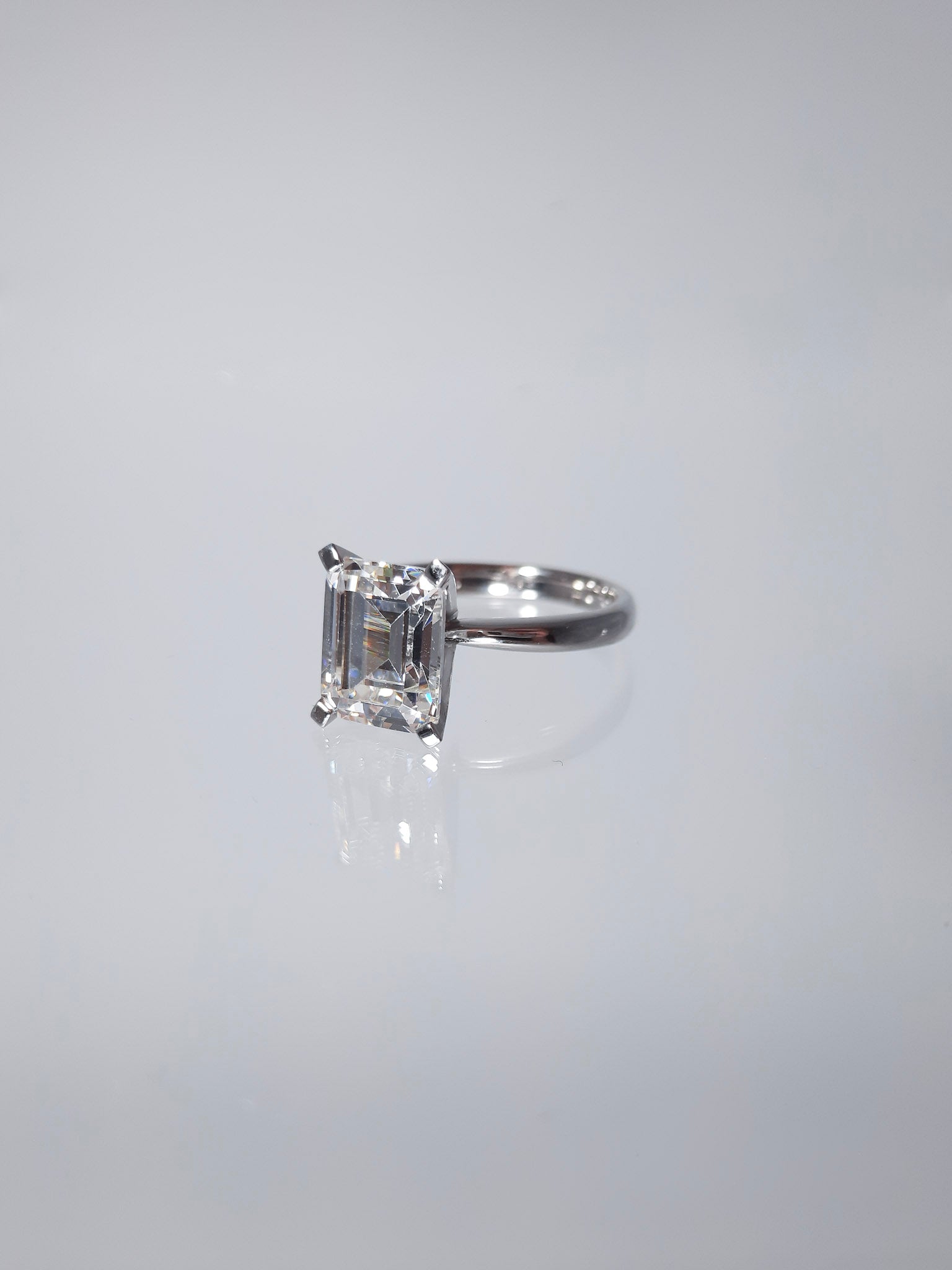 ZANA SOLITAIRE RING